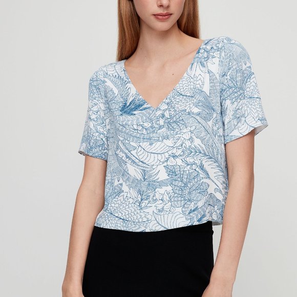 Babaton Tops - Babaton Aritzia RANDY Printed Blouse -Small